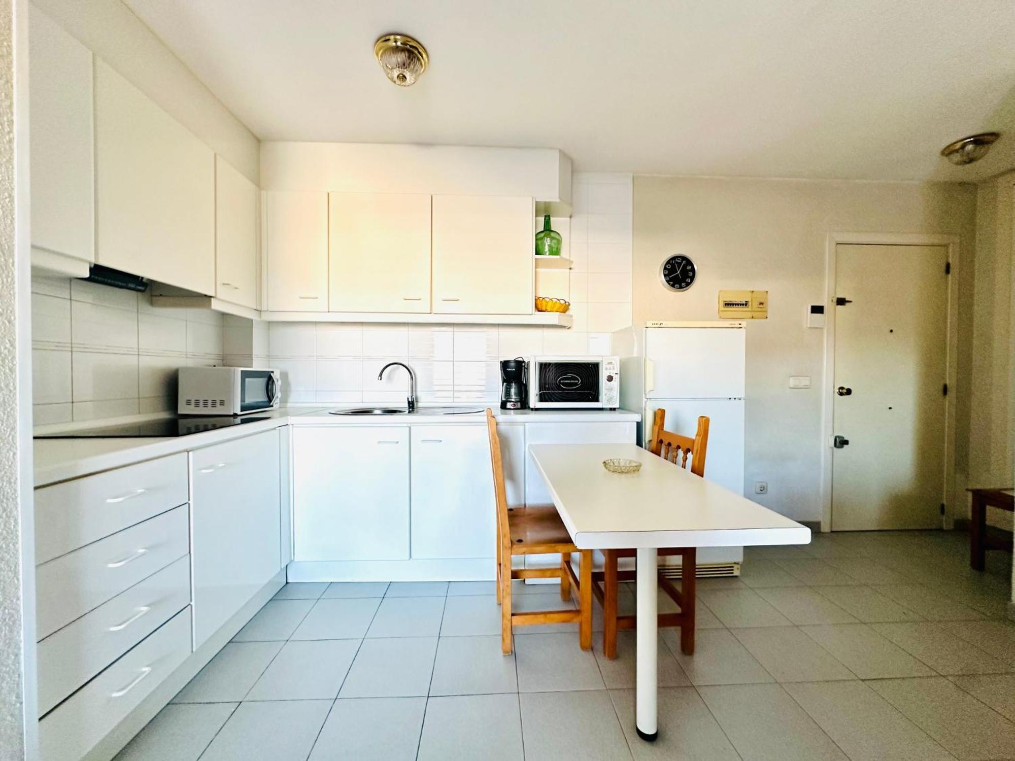 Global Immo 2059 Rocmar Apartment Roses Bagian luar foto
